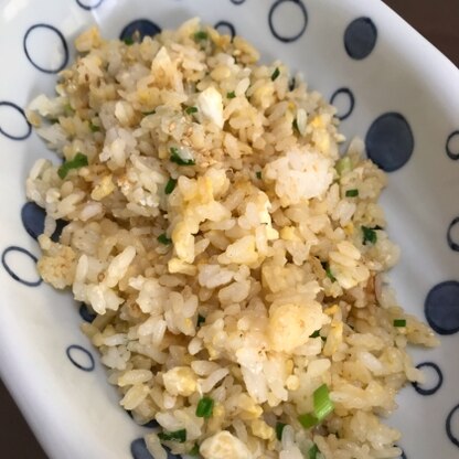 鶏ガラだしを入れることで味に安定感があるような感じがしました。ランチに手軽に出来ました。